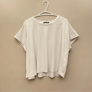 ✌️2/$10✌️ Suzy Shier White Drop Shoulder Laser Pointelle Boxy Crop Tee – Size XL